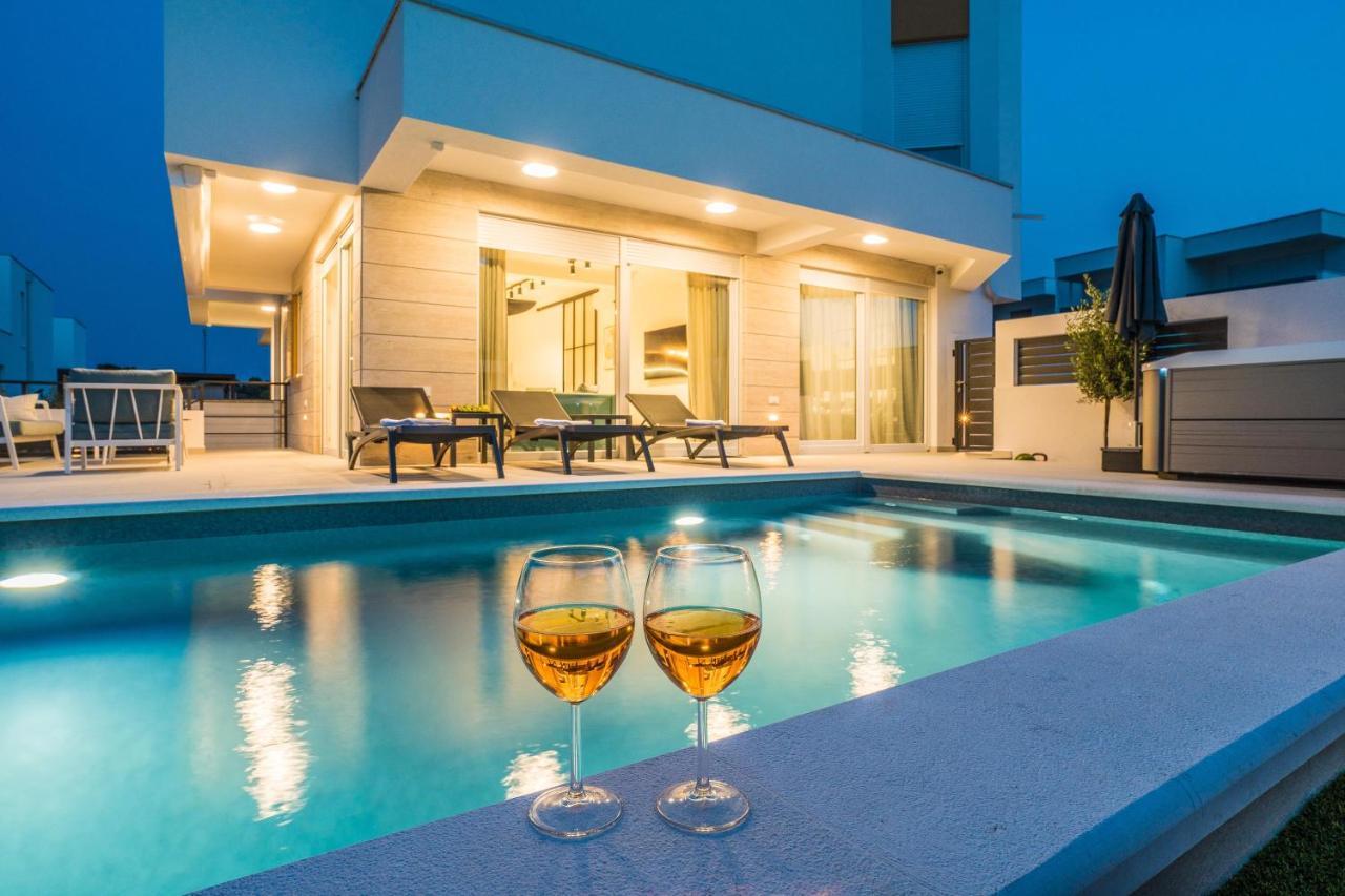 Apartament Luxury Sun With Private Pool And Jacuzzi *